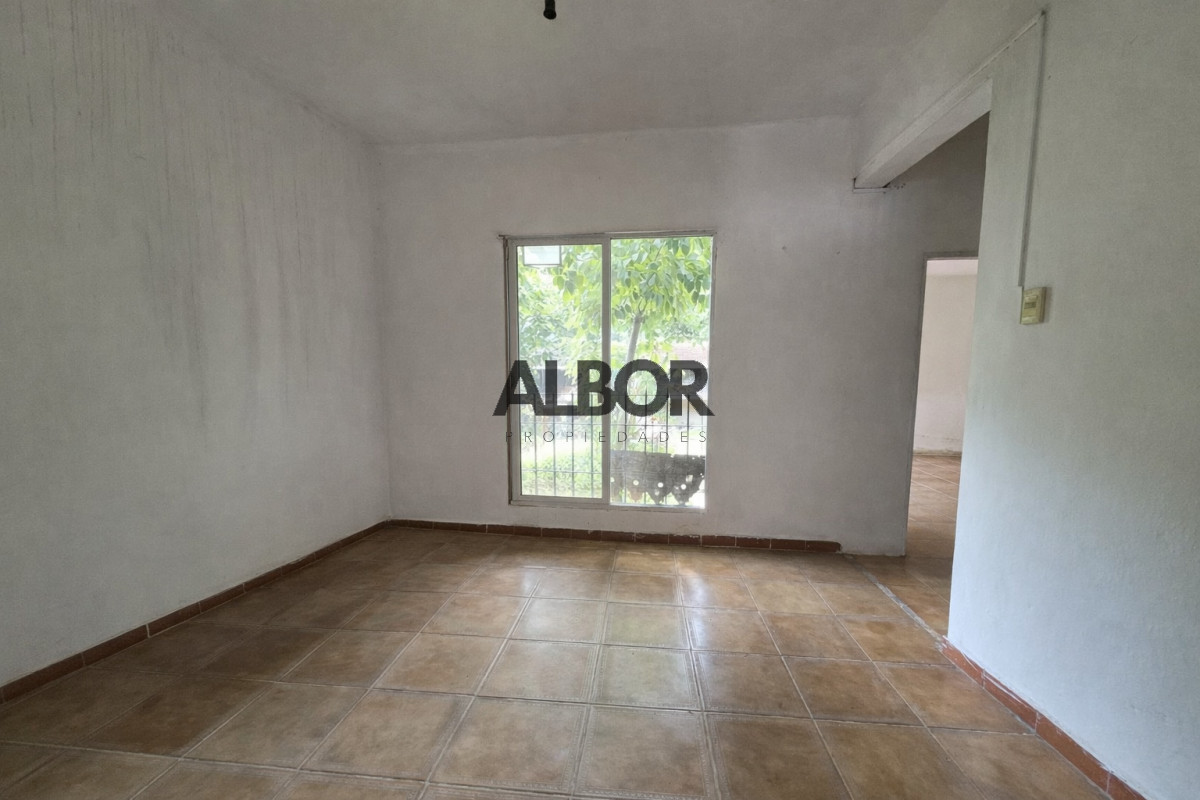 Casa ID.1212 - Venta casa 2 dormitorios - Patio - Frente - Parrillero - Santa Lucia - Canelones