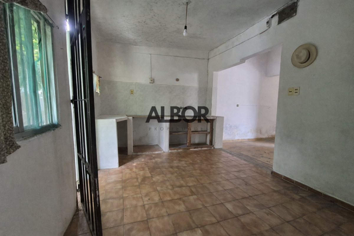 Casa ID.1212 - Venta casa 2 dormitorios - Patio - Frente - Parrillero - Santa Lucia - Canelones