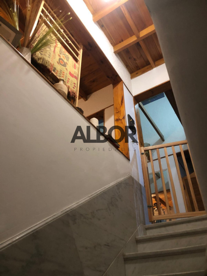 Casa ID.1478 - Alquiler casa ph 2 dormitorios + altillo - Punta Carretas