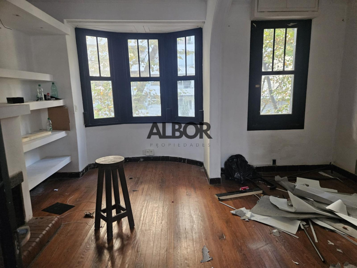 Local Comercial ID.1358 - Alquiler local comercial al frente 319 m² - Pocitos 