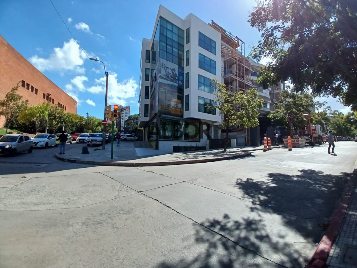 Local Comercial ID.534 - Alquiler  Oficina - World Trade Center - Pocitos