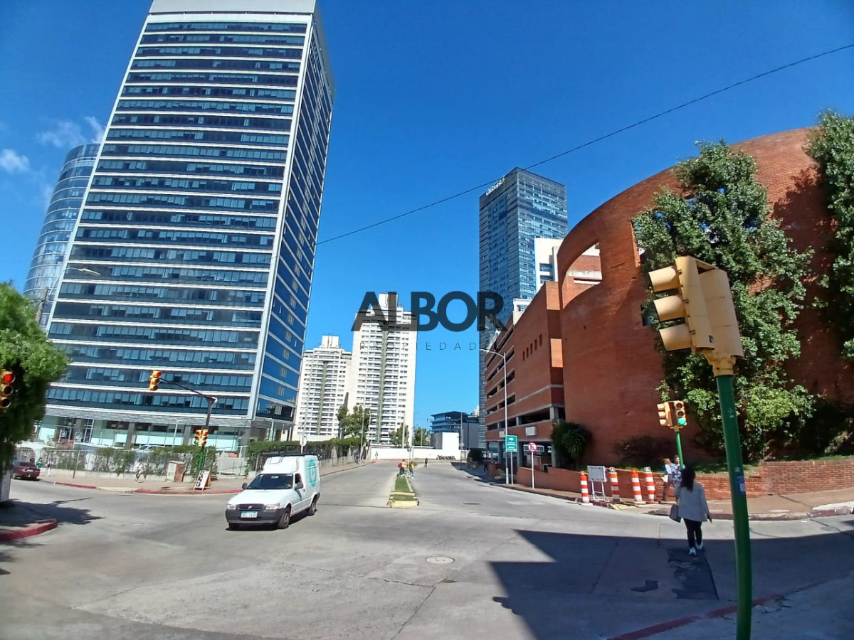 Local Comercial ID.534 - Alquiler  Oficina - World Trade Center - Pocitos