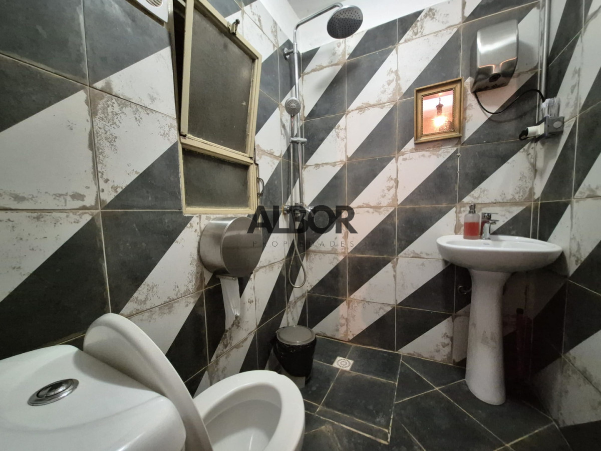 Local Comercial ID.1134 - Alquiler local comercial 66 m2 - Cordón
