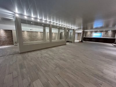 Alquiler local comercial industrial a estrenar - Brazo Oriental