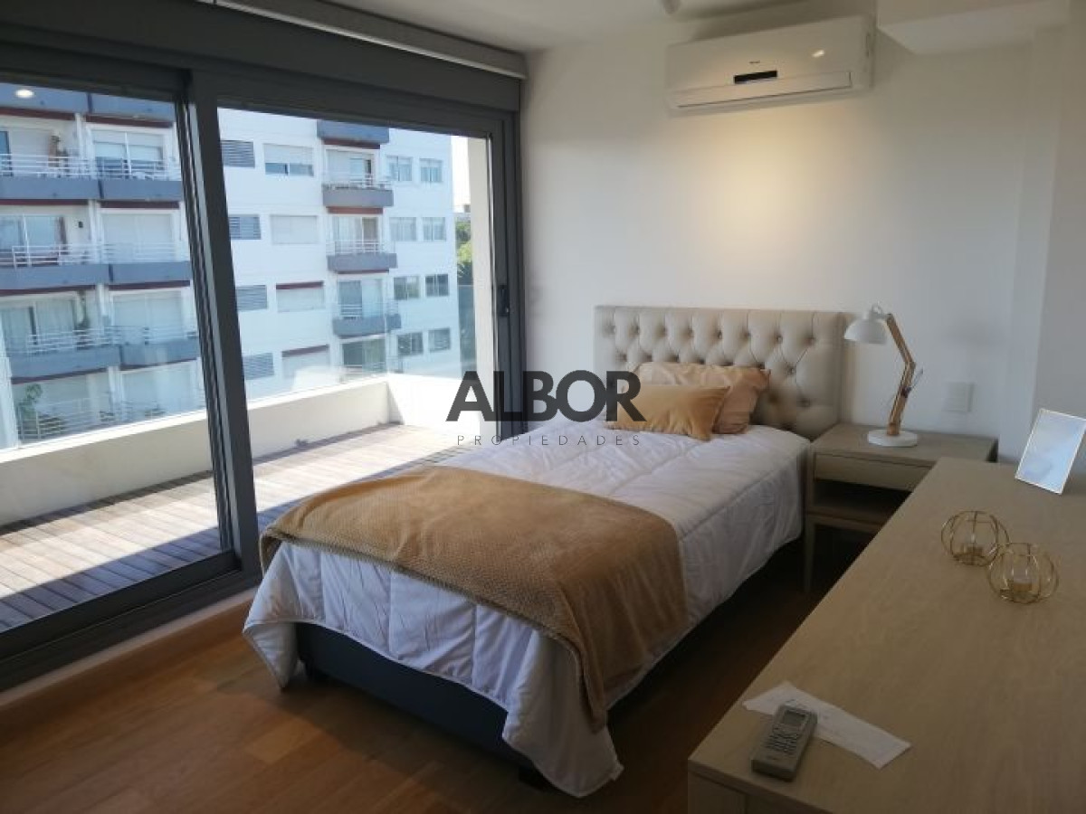 Apartamento ID.396 - Alquiler apartamento 3 Dormitorios Punta Carretas  + garage  Birdie Golf