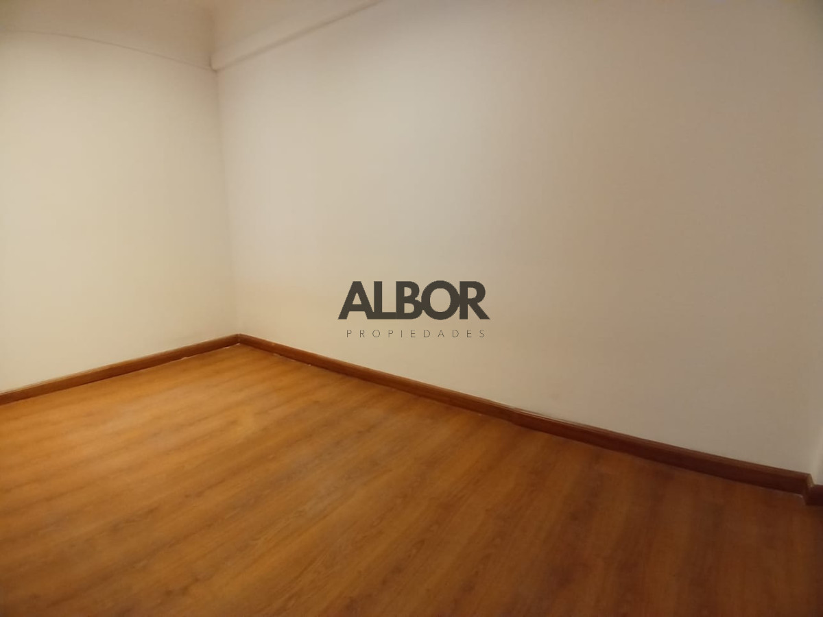 Oficina ID.422 - Alquiler Oficina un Ambiente - Ciudad Vieja
