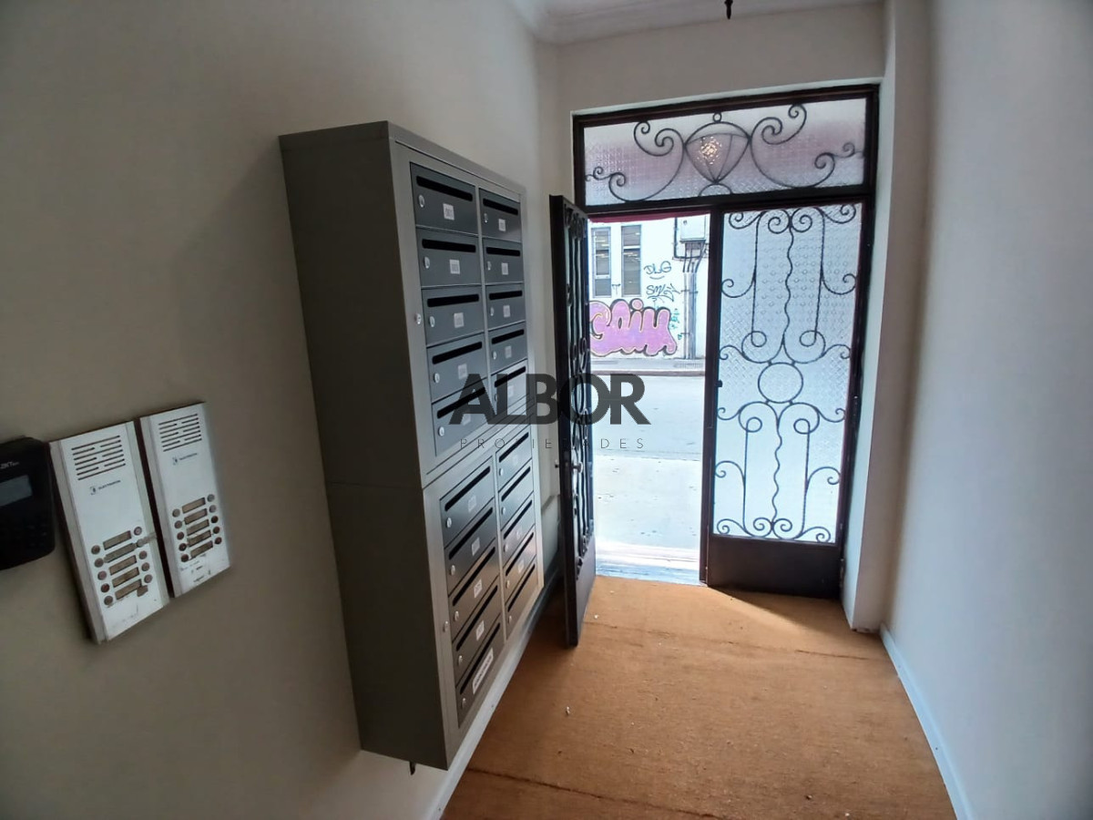 Oficina ID.1405 - Alquiler Oficina 1 Ambiente - Ciudad Vieja