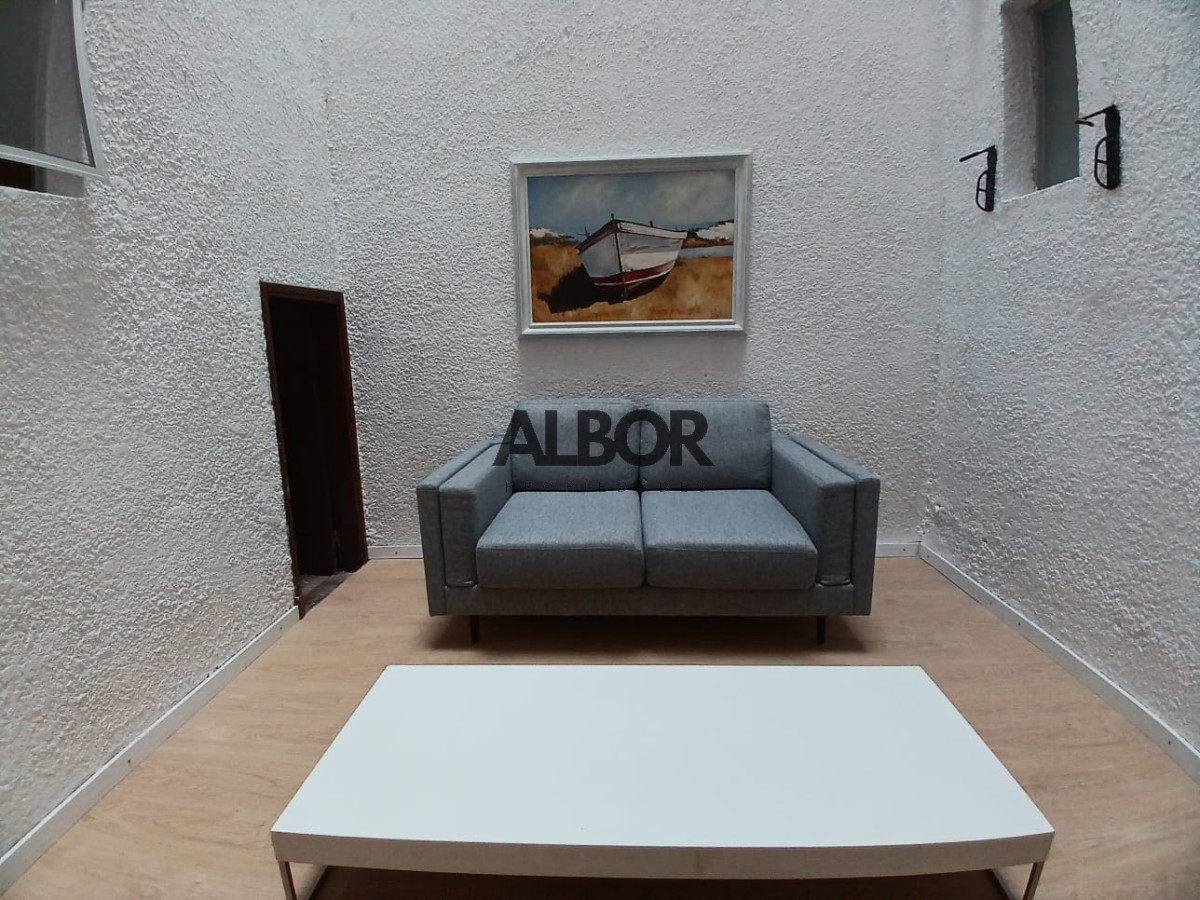 Oficina ID.422 - Alquiler Oficina un Ambiente - Ciudad Vieja
