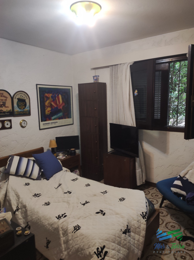 Casa ID.5269 - Casa en venta de 4 dormitorios en Av. del Mar, barrio Lugano, Punta del Este