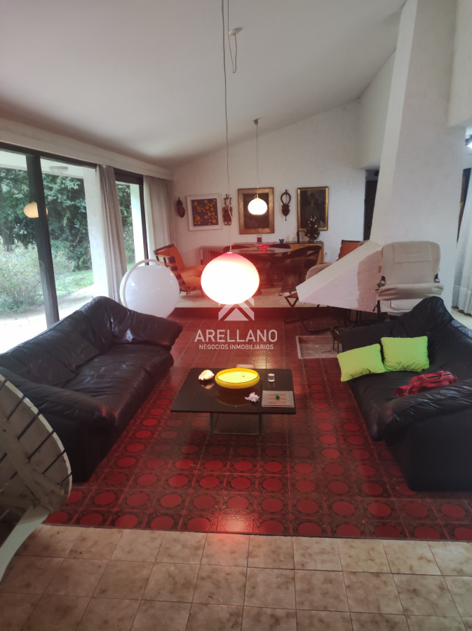 Casa ID.4563 - Chalet en venta en Av. del Mar - Barrio Lugano