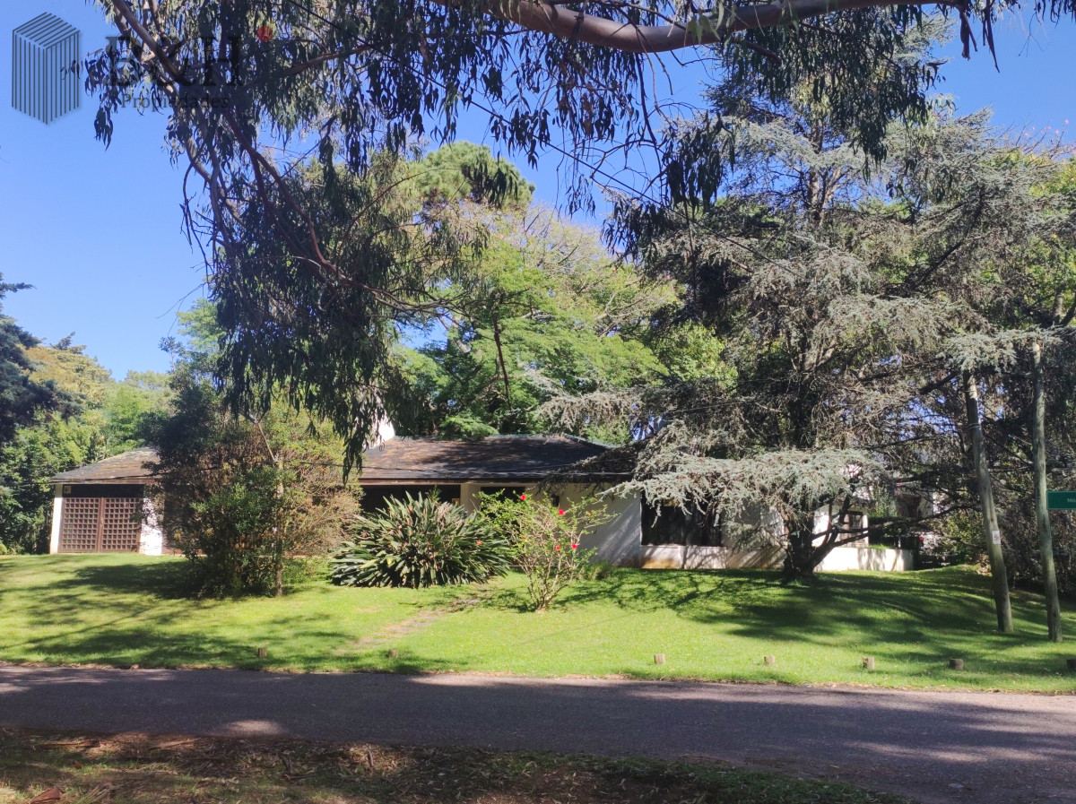 Casa ID.4529 - Chalet en venta en Av. del Mar - Barrio Lugano
