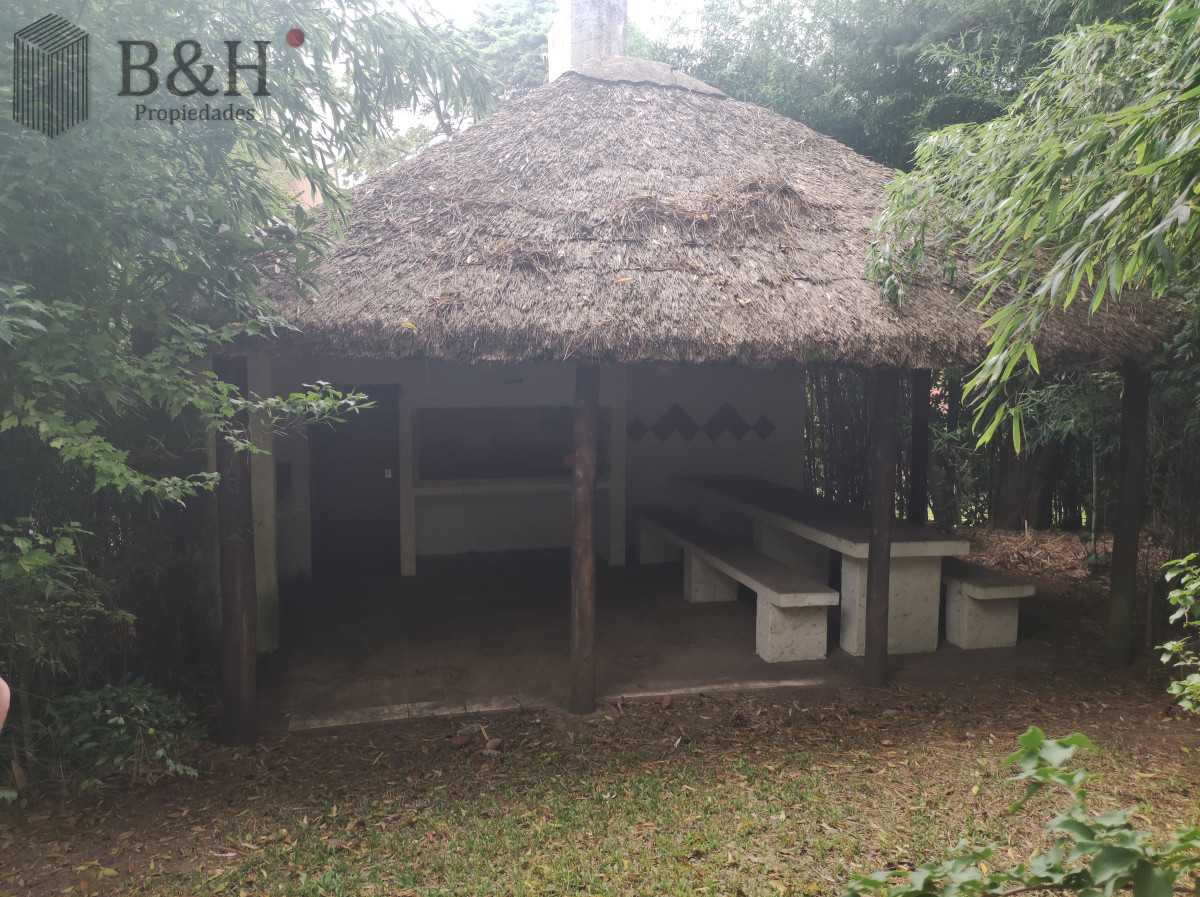 Casa ID.4529 - Chalet en venta en Av. del Mar - Barrio Lugano