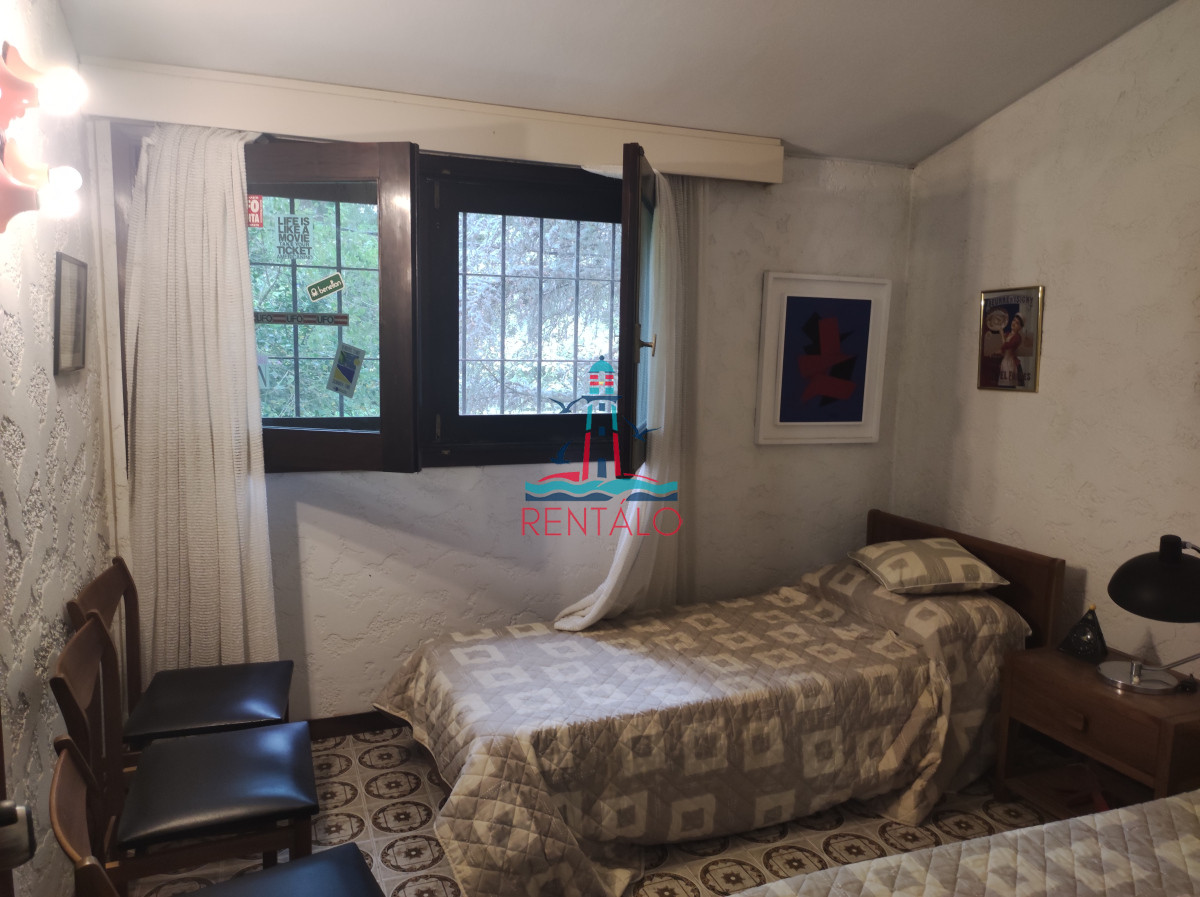 Casa ID.243 - Casa en venta Punta del Este Chalet 4 dormitorios