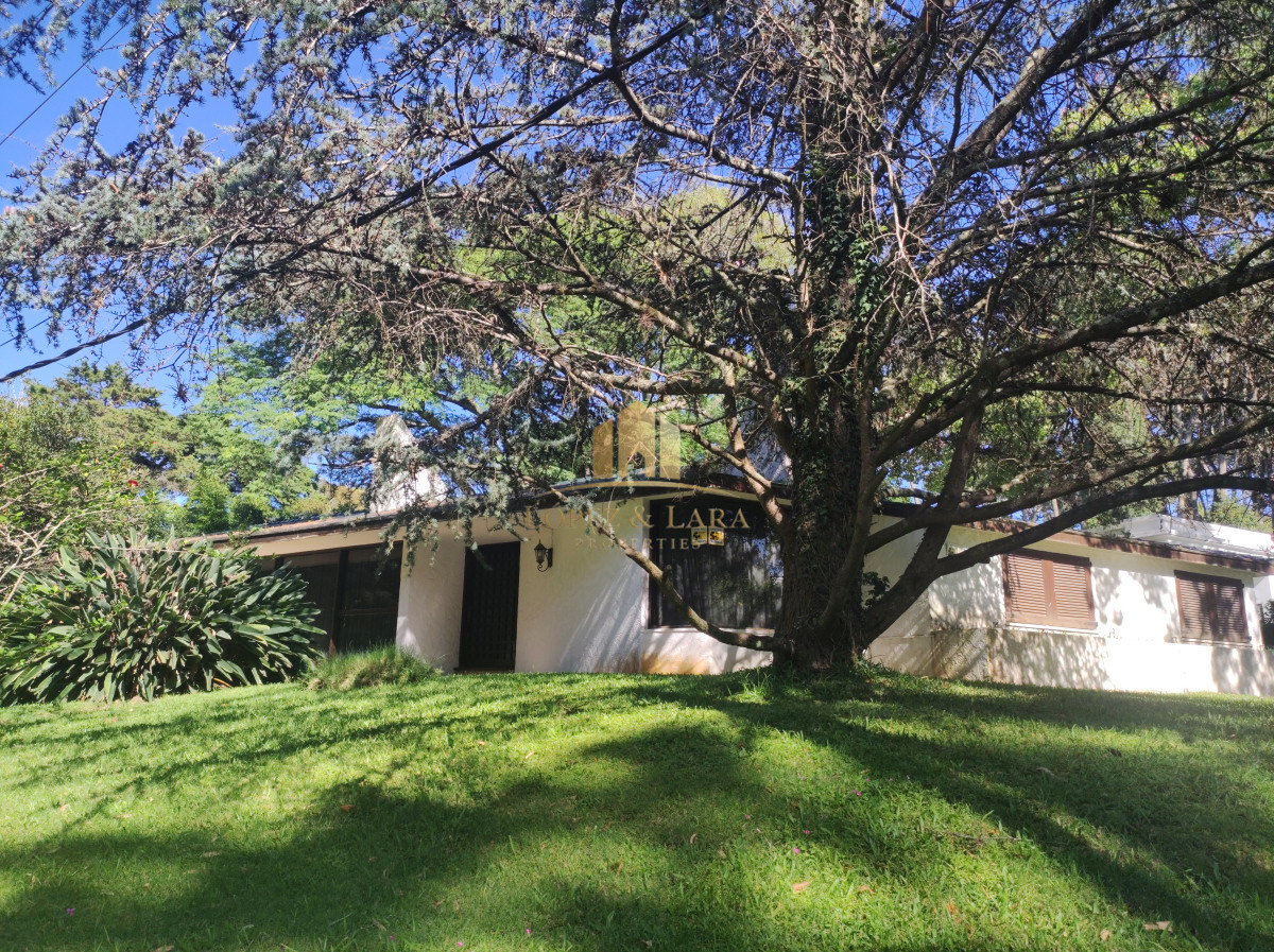 Casa ID.149 - Chalet en venta en Av. del Mar - Barrio Lugano