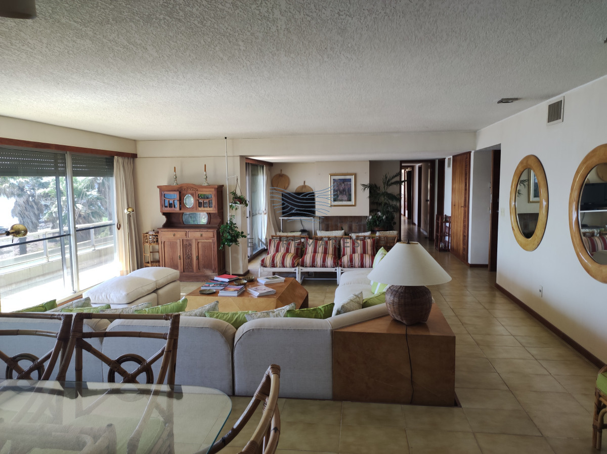 Apartamento ID.25 - Piso frente al mar Punta Ballena 