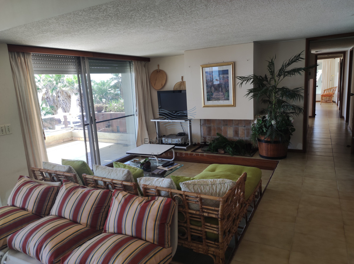 Apartamento ID.25 - Piso frente al mar Punta Ballena 