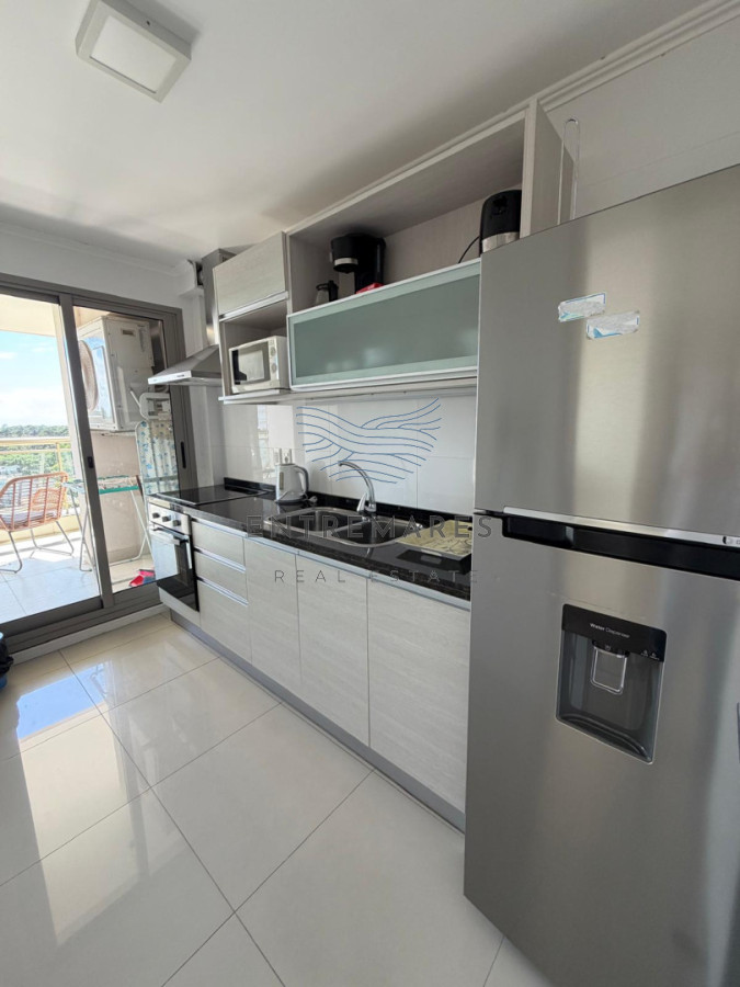 Apartamento ID.20 - Apartamento en venta, Edif Place Lafayette, Punta del Este