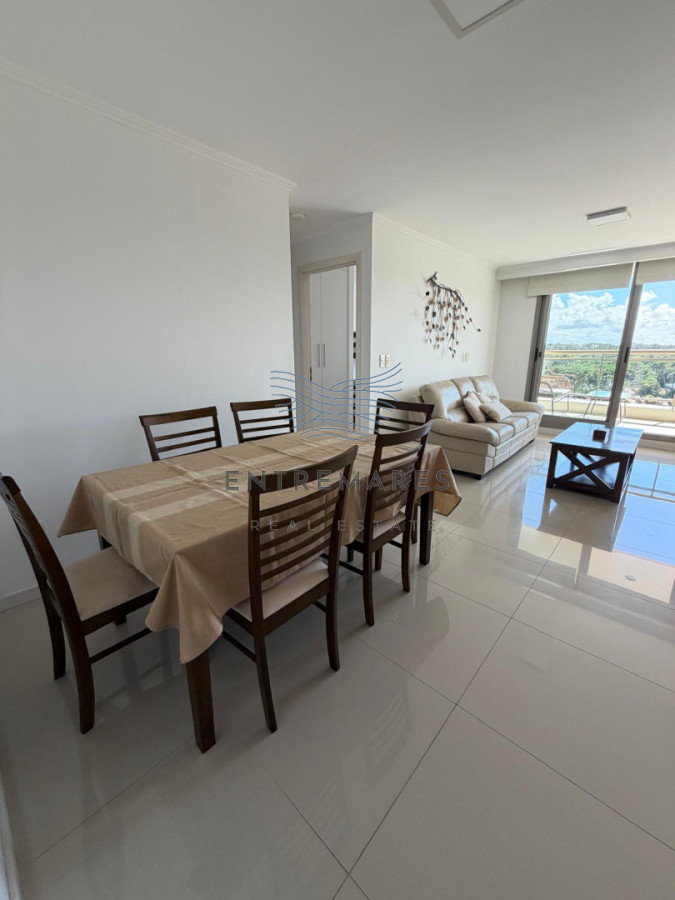 Apartamento ID.20 - Apartamento en venta, Edif Place Lafayette, Punta del Este