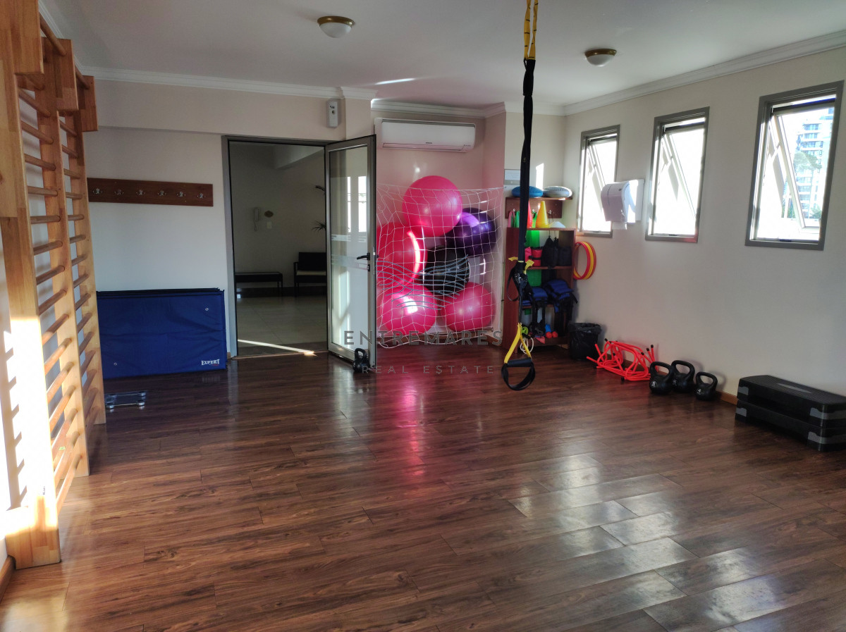 Apartamento ID.20 - Apartamento en venta, Edif Place Lafayette, Punta del Este