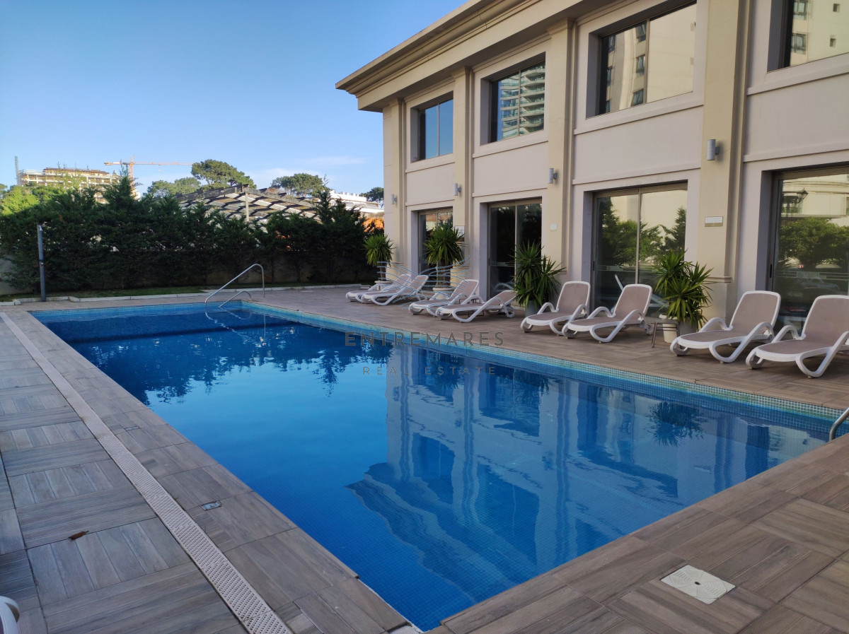 Apartamento ID.20 - Apartamento en venta, Edif Place Lafayette, Punta del Este