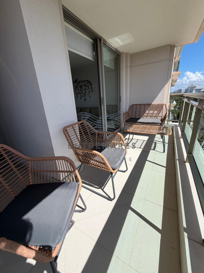 Apartamento ID.20 - Apartamento en venta, Edif Place Lafayette, Punta del Este