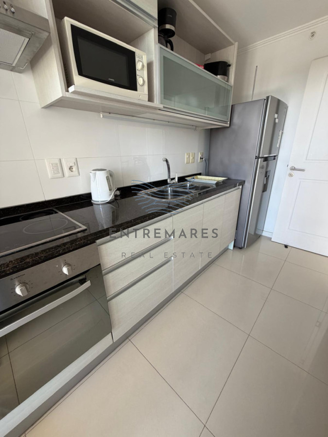 Apartamento ID.20 - Apartamento en venta, Edif Place Lafayette, Punta del Este