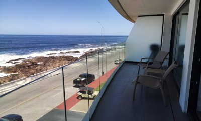 Venta de espectacular apartamento frente al mar! Peninsula