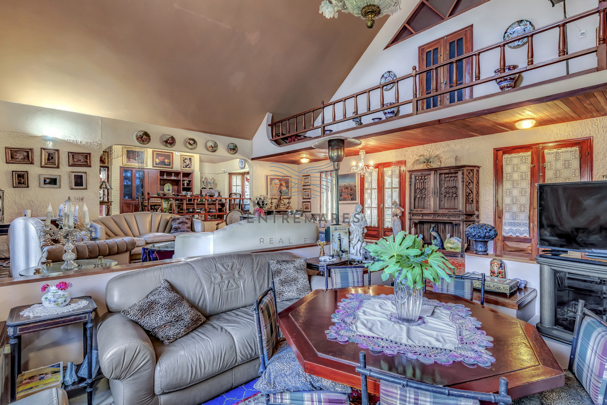 Casa ID.197 - Espectacular casa en venta en Cantegril