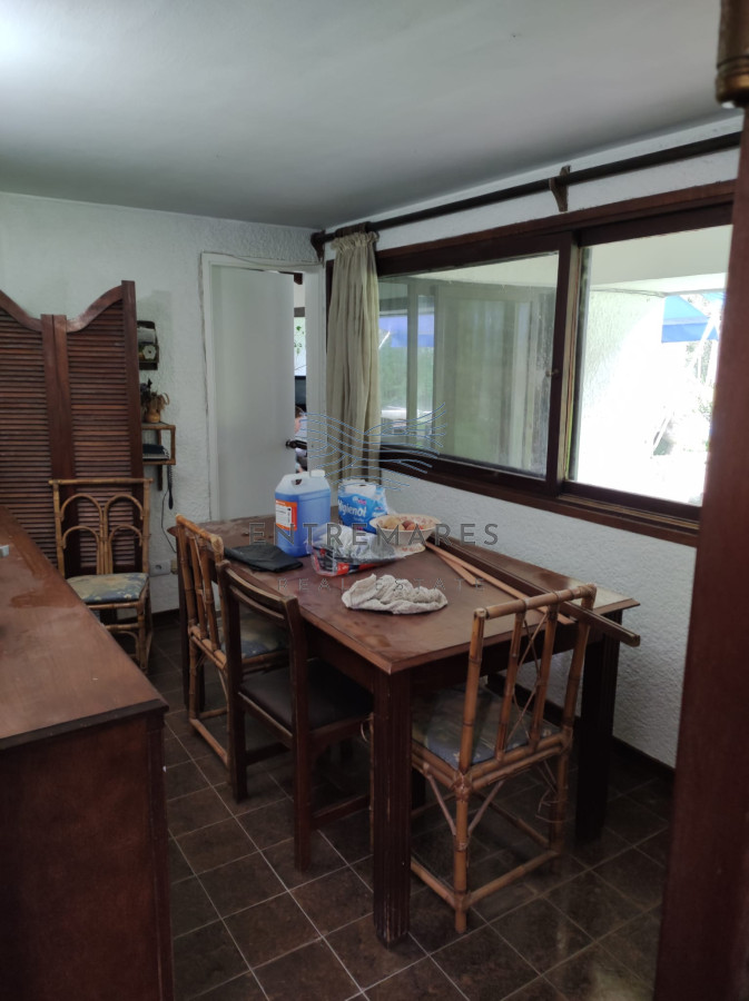 Casa ID.14 - Casa en alquiler anual sobre Av. Cordoba, Punta del Este
