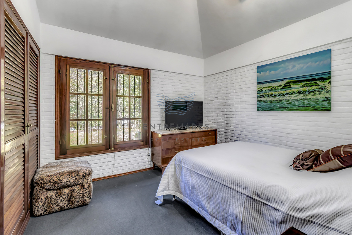 Casa ID.197 - Espectacular casa en venta en Cantegril