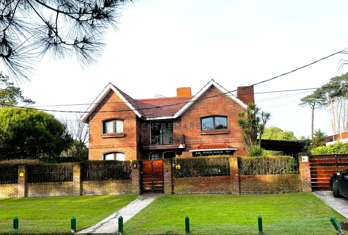 Casa ID.191 - Casa en Punta del Este, Jardines de Córdoba