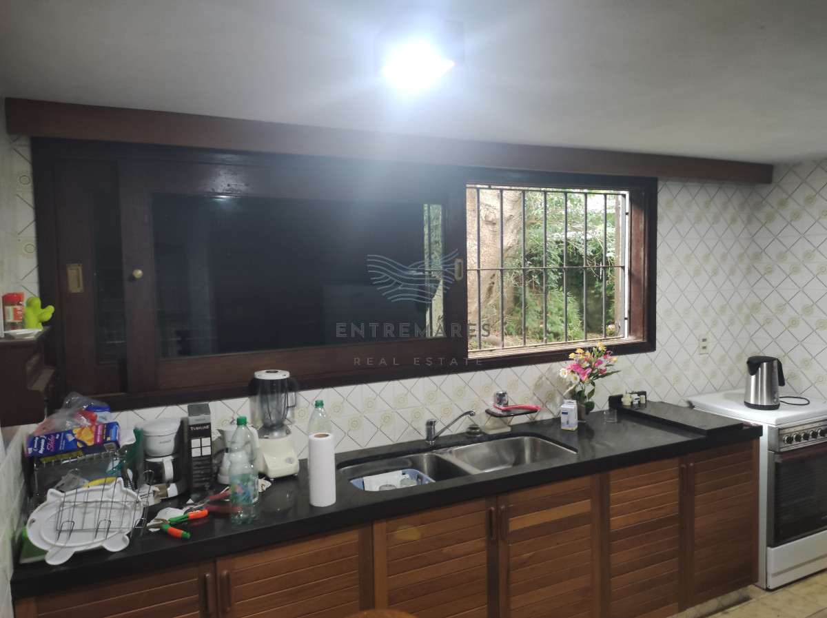 Casa ID.74 - Chalet en venta en Av. del Mar - Barrio Lugano