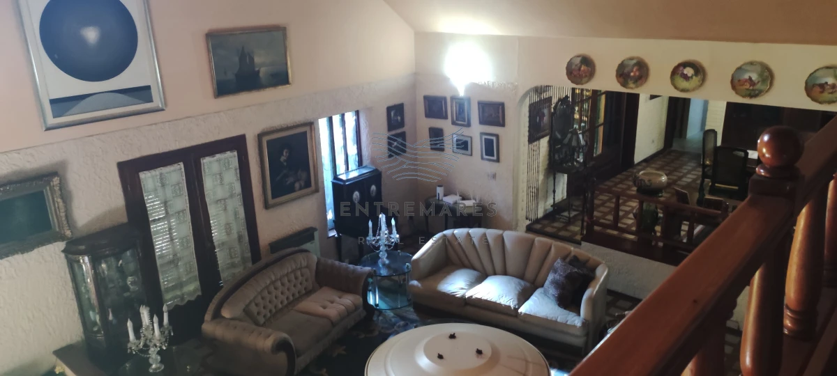 Casa ID.197 - Espectacular casa en venta en Cantegril