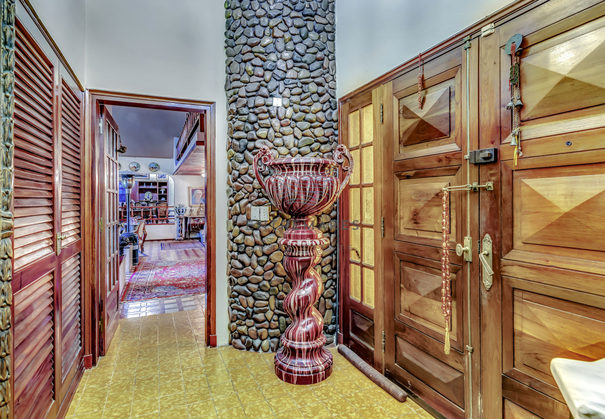 Casa ID.197 - Espectacular casa en venta en Cantegril