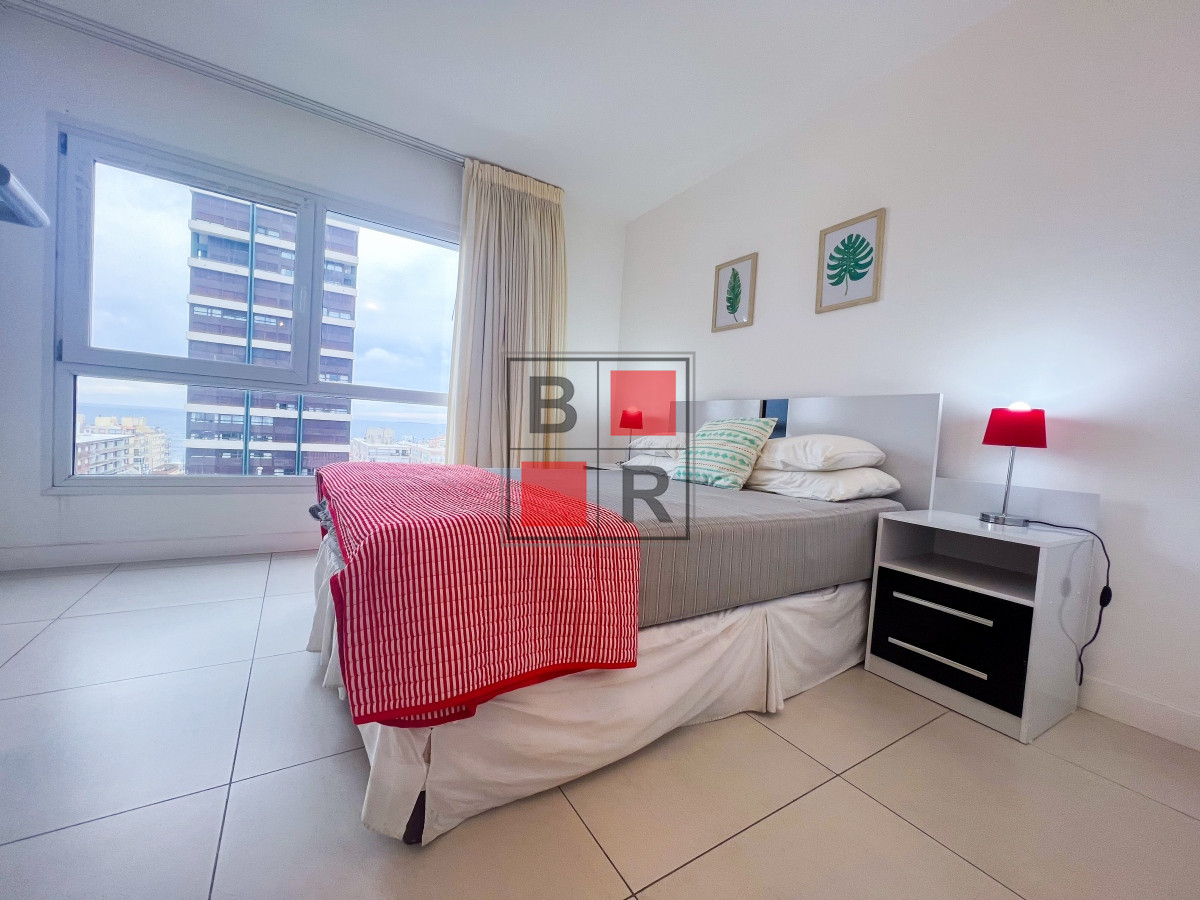 Apartamento ID.1183 - Lux Tower 1 dorm 1 baño en venta - OPORTUNIDAD!