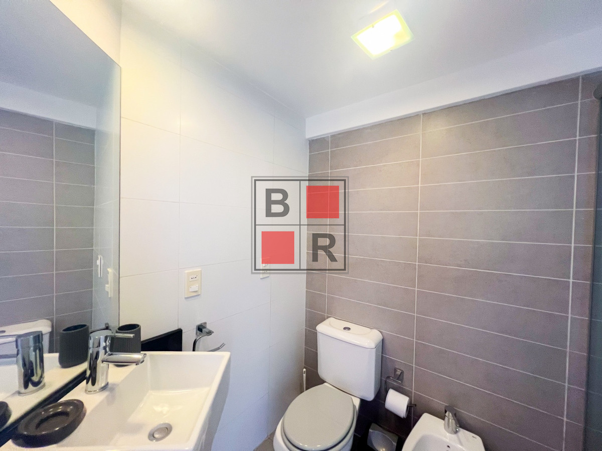 Apartamento ID.1184 - Lux Tower de 1 dorm 1 baño en venta 