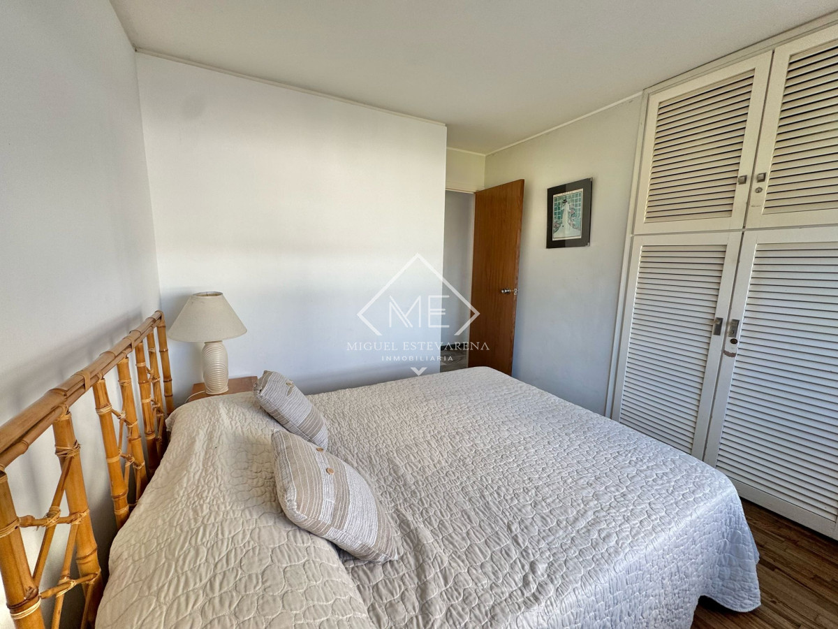 Apartamento ID.805 - Venta de 2 dormitorios y terraza frente al mar