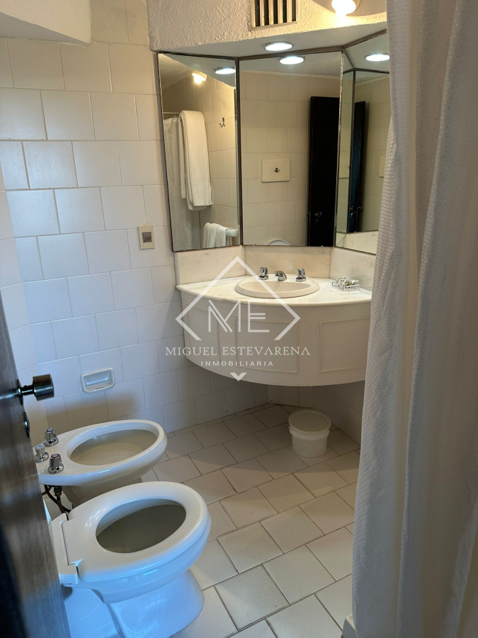 Apartamento ID.808 - venta zona Cantegril de 2 dormitorios