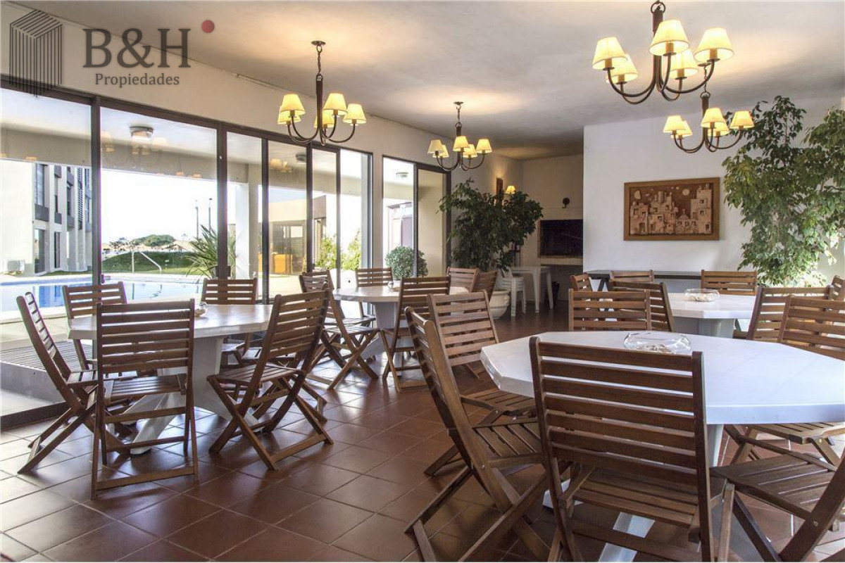 Apartamento ID.4740 - Alquiler y venta frente al mar