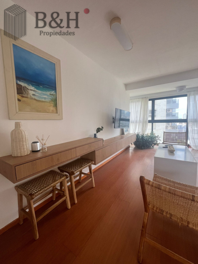Apartamento ID.4740 - Alquiler y venta frente al mar