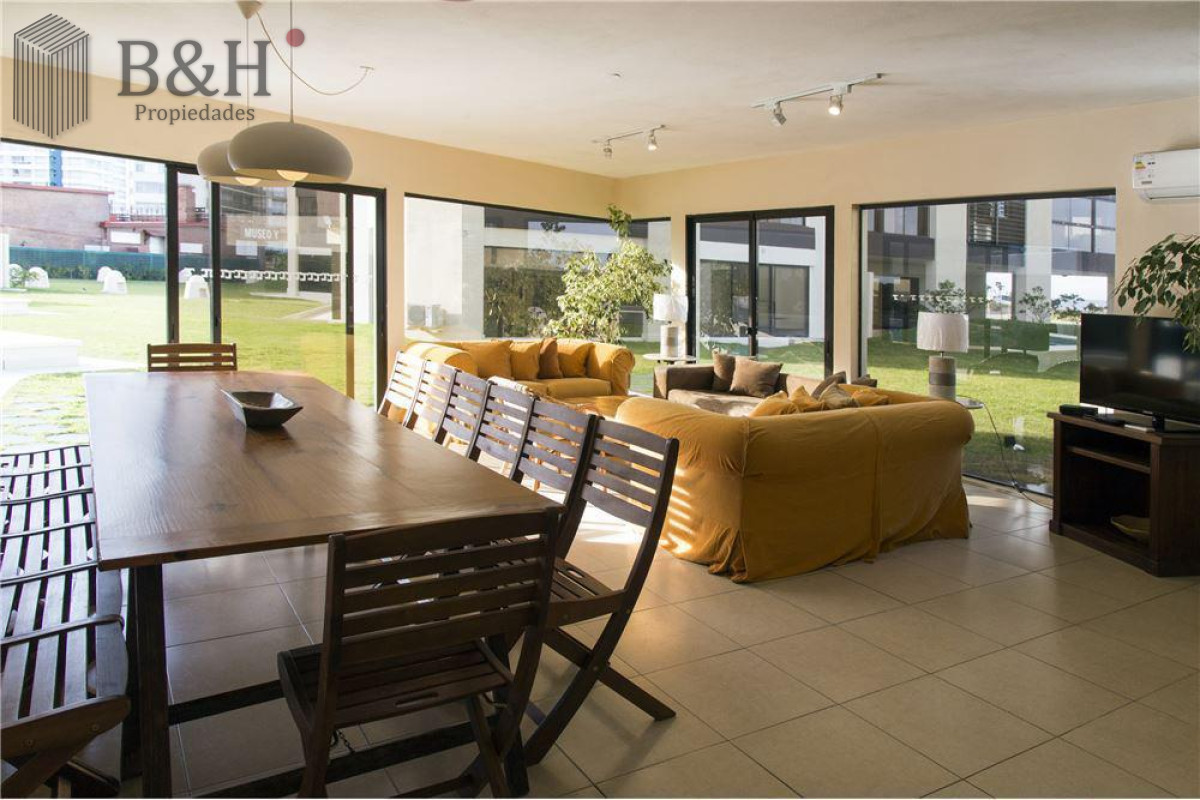 Apartamento ID.4740 - Alquiler y venta frente al mar