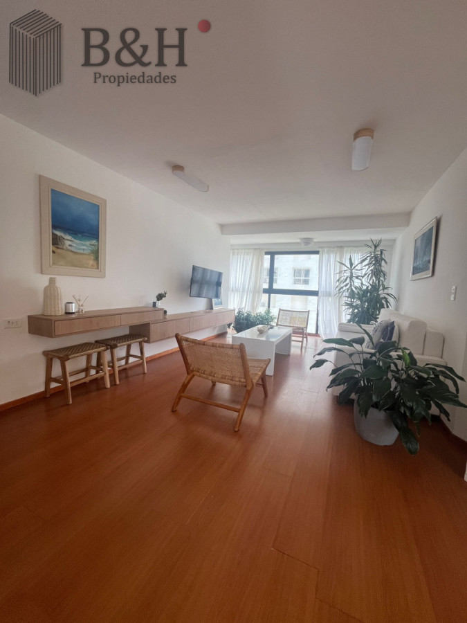Apartamento ID.4740 - Alquiler y venta frente al mar