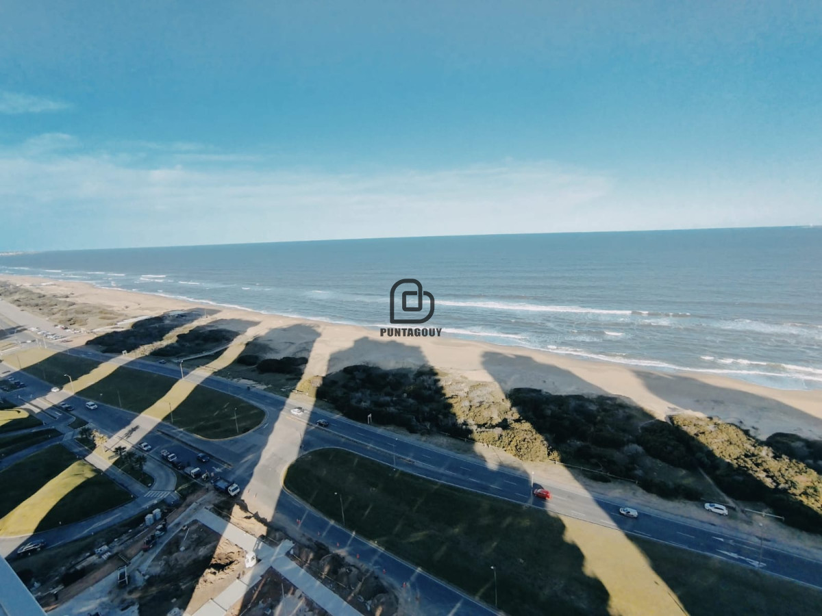 VENTA DE APARTAMENTO EN BRAVA FRENTE AL MAR  - PGO5007A