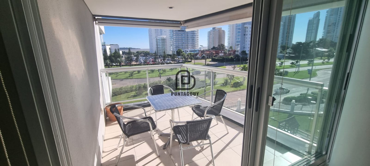 Apartamento ID.1586 - Apartamento en venta Torre del Mar de 3 dormitorios 2 baños