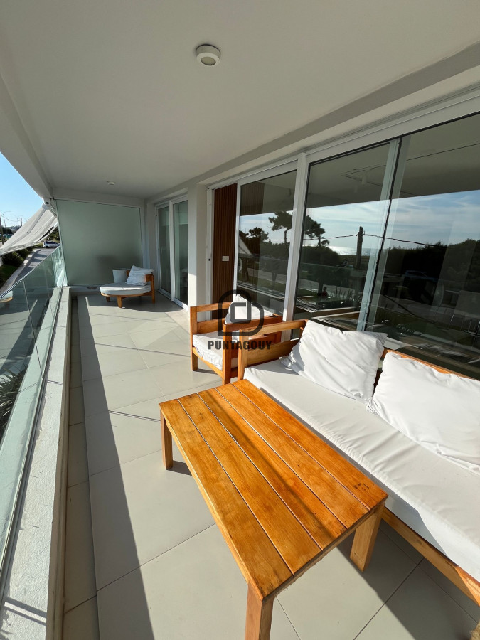 Apartamento ID.1716 - venta 2 dormitorios, primera linea al mar