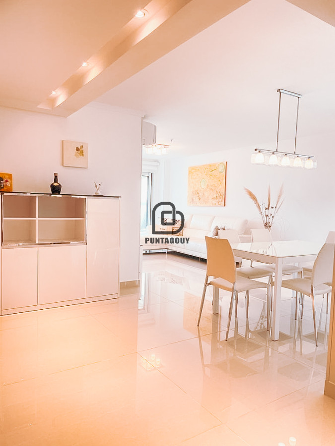 Apartamento ID.1482 - venta en playa Mansa  2 dormitorios,  2 baños y parrillero propio 