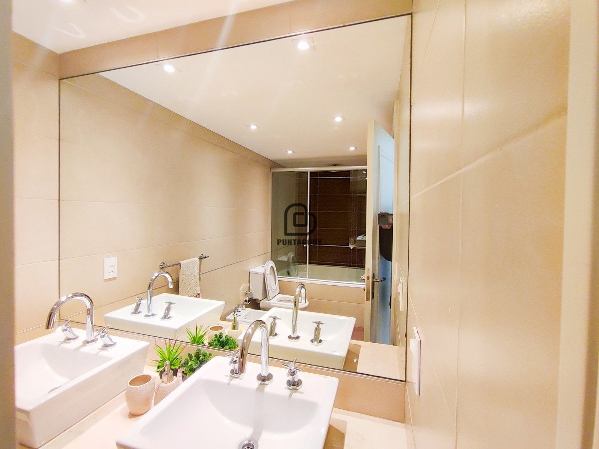 Apartamento ID.1504 - Imperiale 3 dorm 3 baños en venta 
