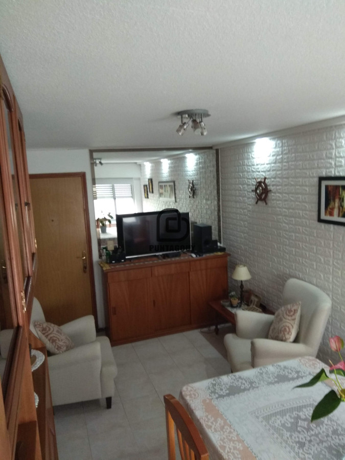 Apartamento ID.1594 - VENTA apartamento, centro de Maldonado.