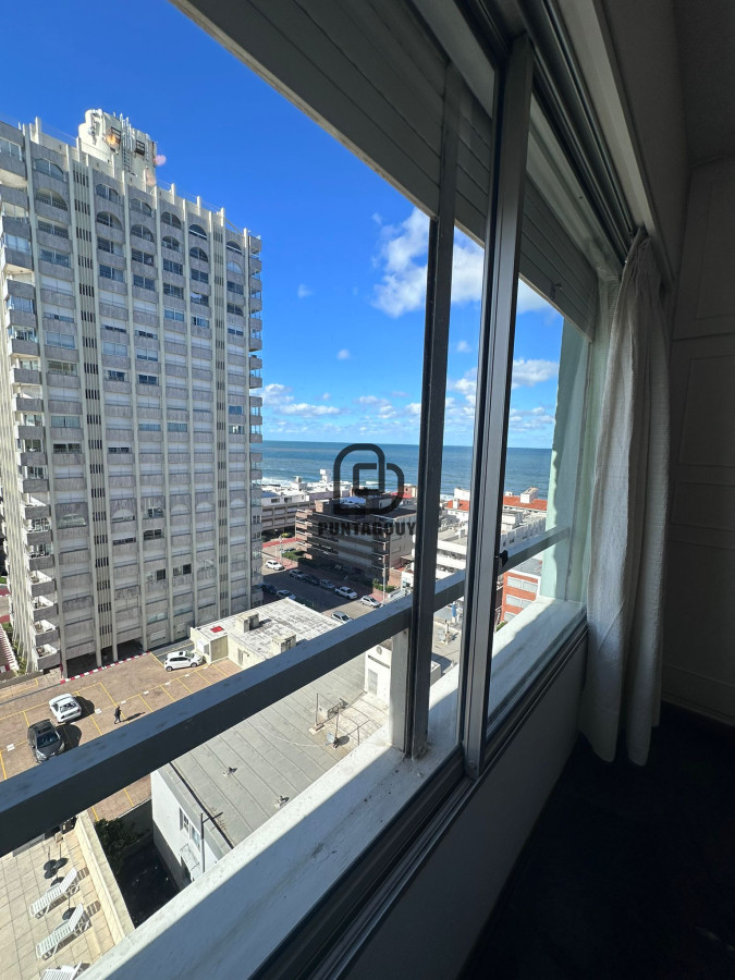 Apartamento ID.1555 - Michelangelo 2 dorm 2 baños con vistas al mar y la isla en venta