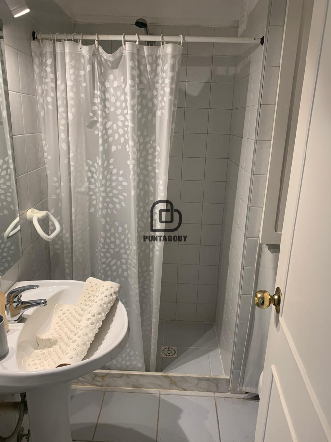 Apartamento ID.1473 - Apartamento de 2 dormitorios,  2 baños y cochera doble 